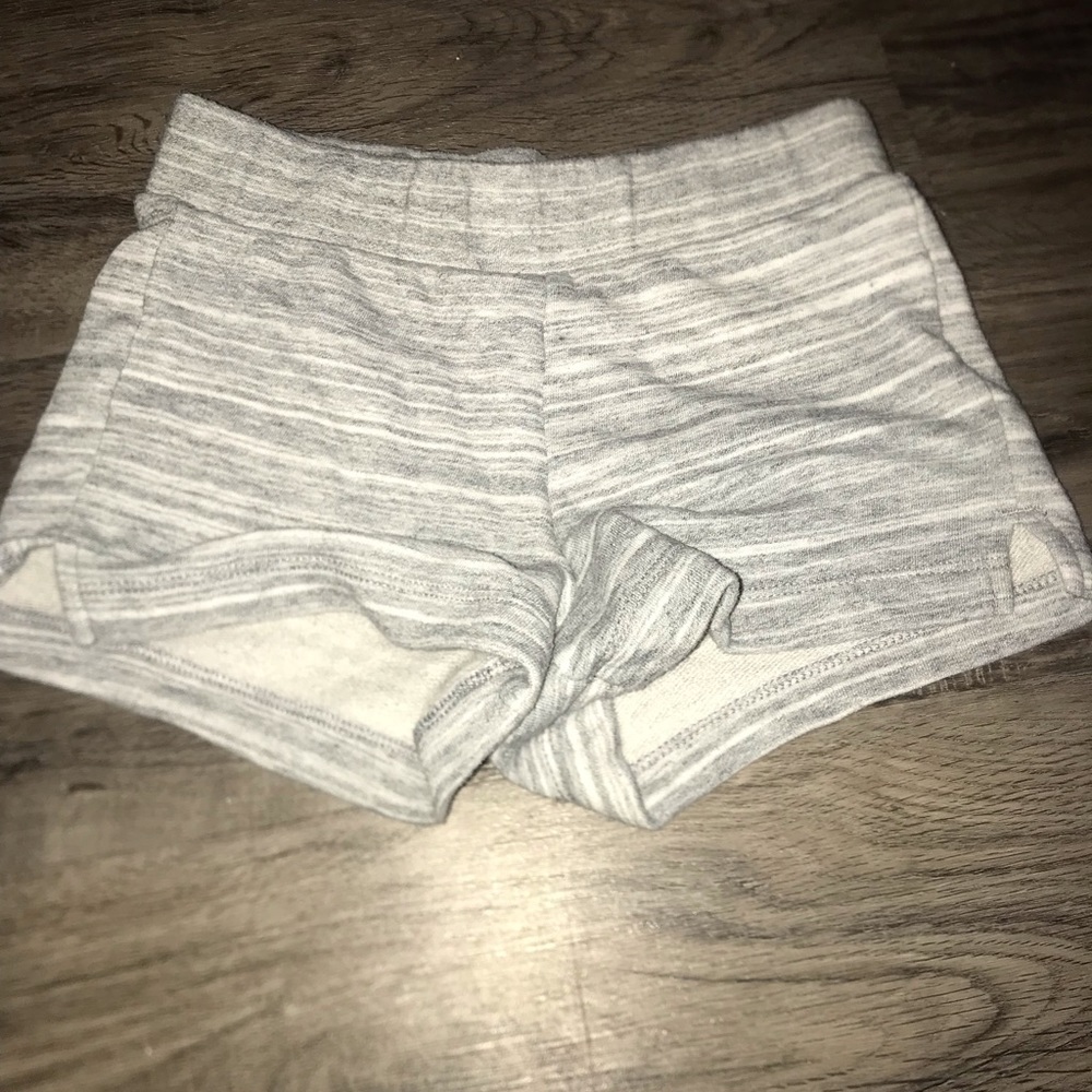 Grey Old Navy childrens shorts
